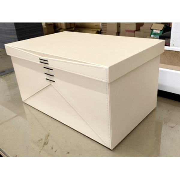 1704231030143 LEATHER GIFT BOX-55X35X30CM - الصورة 1