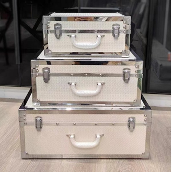 ⁦LEATHER SUITCASE- 60*40*26 CM⁩ - الصورة ⁦1⁩