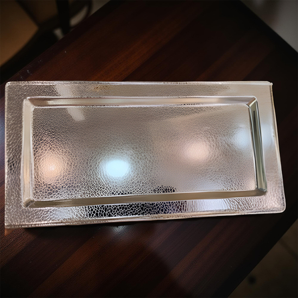TRAY