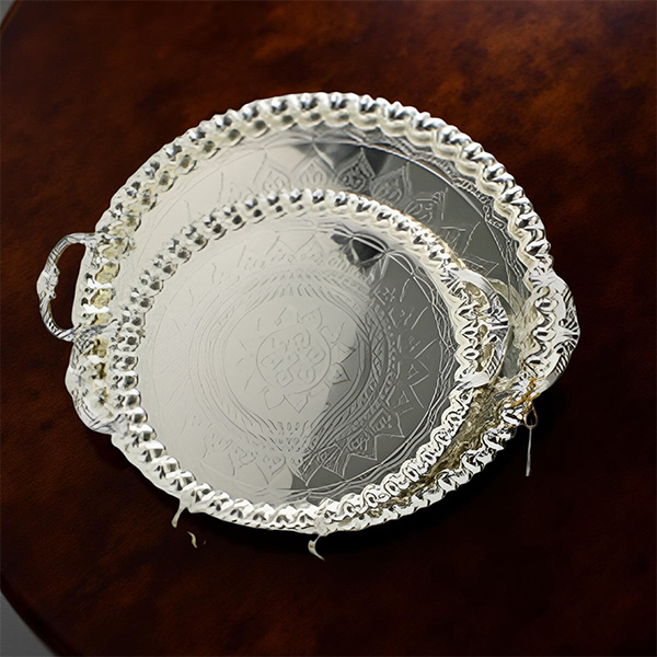 ⁦S/STEEL SERVING TRAY W/HANDLE-SILVER⁩ - الصورة ⁦1⁩