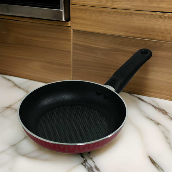 2011222030073 TRUST NON-STICK FRY PAN-20CM - Image 1